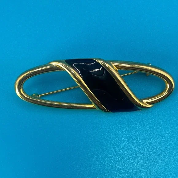 Gold Tone Jewelry Lot Curb Chain Necklace Large Flat Hoop Earrings Enamel Brooch - Picture 3 of 9